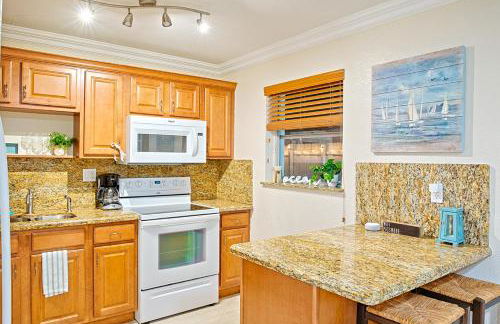 Tiki Hut Pool 4 BR Coastal Cottage Dream Vacation - Foto 33