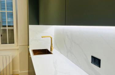 Le Kronenbourg - À deux arrêts de tram du centre-ville - Photo 4