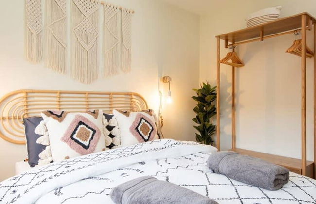 Designer Family Escape Hot Tub Steps to Beach - Photo 3