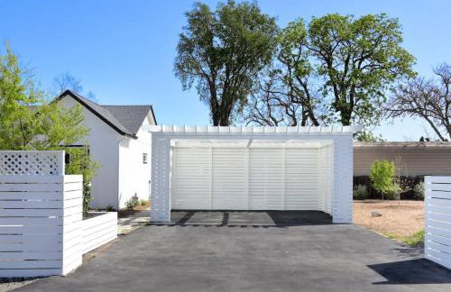 Completely Remodeled Farmhouse With Stunning Views Of Dry Creek Valley - Foto 29