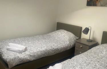 2 Bedroom Central Apartment - Photo 14