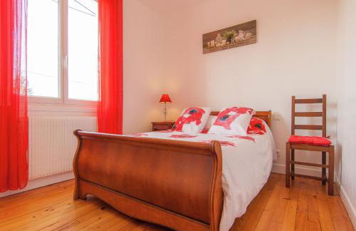 Cozy Garden Retreat Malemort - Foto 11