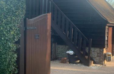 Hewarts Lodge, Brand New Property, 1 Mile From The Beach, 15 Minutes From All Goodwood Events - Foto 1