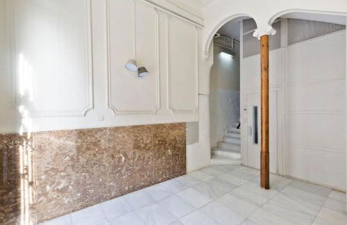 Modern and bright apartment well located in Gracia - Photo 17