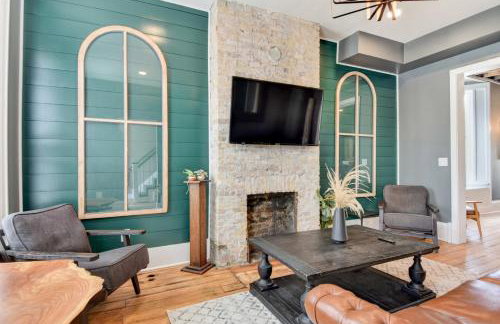 Downtown Milwaukee Area | 4BR Home | Sleeps 14 - Foto 6