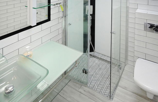 A Comfortable Holiday Home With a Swimming Pool and Jacuzzi in Miedzywodzie - Photo 9