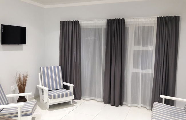 Little Sister's Self Catering - Photo 11