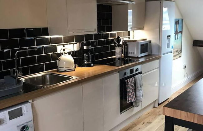 Modern Penthouse With Views in Stroud - Foto 9