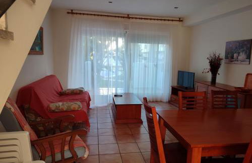 Adosado con piscina - Foto 6