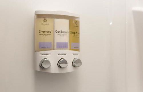 Spacious 2BR in Grand Old Home, Downtown Durham - Photo 25