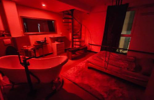 Stunning Industrial Loft in a former Power Plant Schaltzentrale - Foto 5