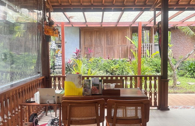 Villa Lova Sambirenteng - Foto 1