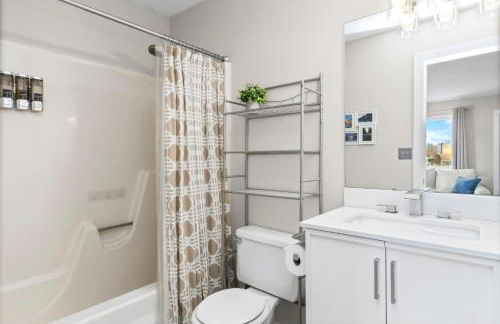 Chimney Park Retreat King Suite and Fenced Yard - Foto 13