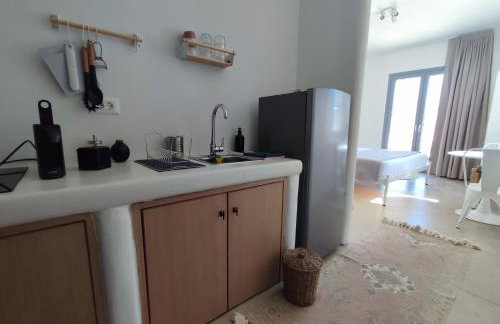 PANORMOS ART Beachfront Suites - Photo 69