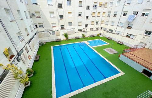 Beachfront gateway in Pineda de Mar - Photo 1