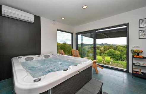 Wellness Villa Silente with spa area - Foto 1