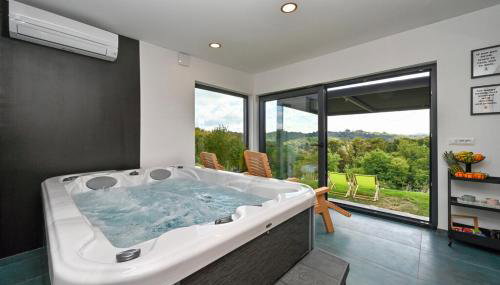 Wellness Villa Silente with spa area - Foto 1