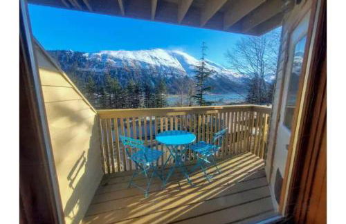 Lovely Condo Across from Downtown w Mountain View - Foto 8