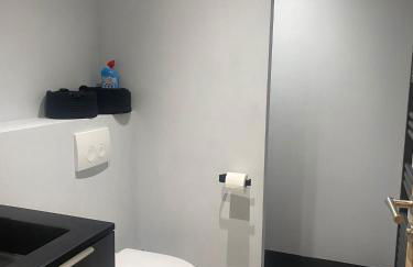 Historic Bright and Beautiful Apartment in Old Nice with Castle Hill View - Foto 10