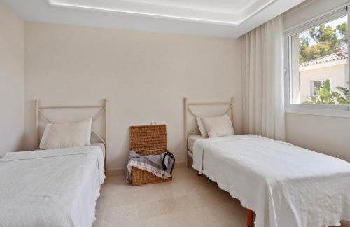 Front line beach luxury apartment in Heaven Beach - Photo 13