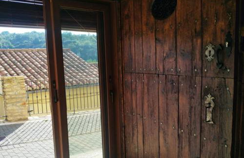 LA DULA, Casa Boutique en el casco antiguo y junto a la montaña - Foto 3