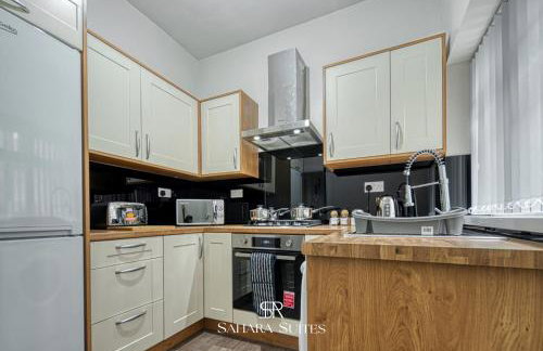 Spacious 5-Bedroom Home - Sleeps 10 - Manchester - Parking - Foto 12