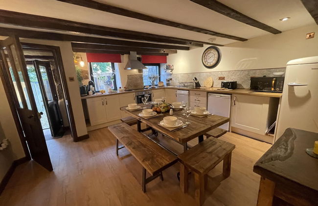 Luxury Dog-friendly 5 Star Cottage With Hot Tub - Photo 10