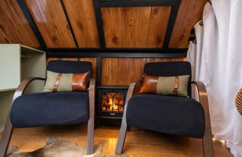 Chalé romântico com hidro e charme - Foto 19