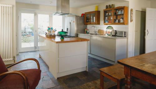 The Crow's Nest - Photo 4