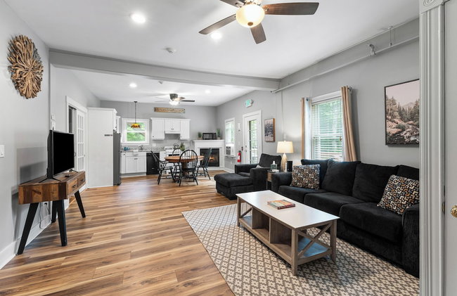 TuckAway Suites at East Branch - Foto 67