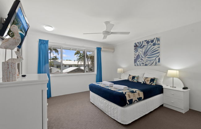 Coco Bay Resort - Photo 6