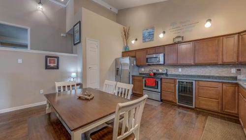 Luxury 4BR Near Lake Pepin with Game Room - Breeze - Foto 5