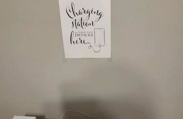 Spacious Pet Friendly Home - Photo 40