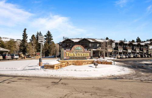 ElevateA Rooftop - Silverthorne - Foto 38