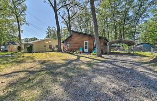 Charming Houghton Lake Cottage with Backyard! - Photo 23