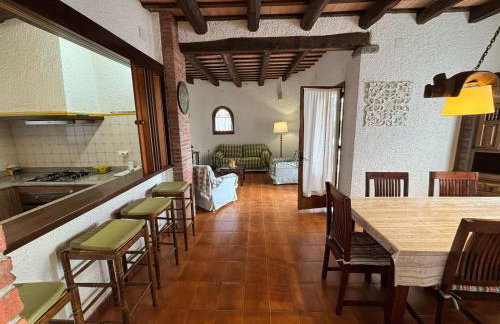 Casa con Gran Jardín Privado y Piscina Comunitaria en Torroella de Montgrí - ES-323-44 - Foto 5