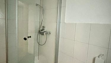 Ferienwohnung am Wartturm - Photo 3, Shower