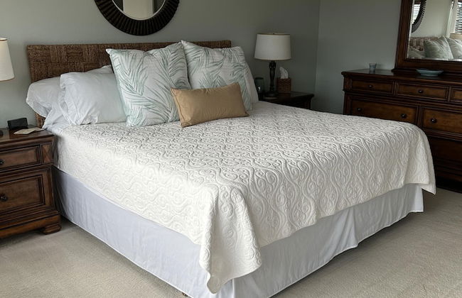 This Condo Is Located In One Of Islamorada's Most Prestigious Condo Complexes. 2 Bedroom Condo by RedAwning - Photo 3