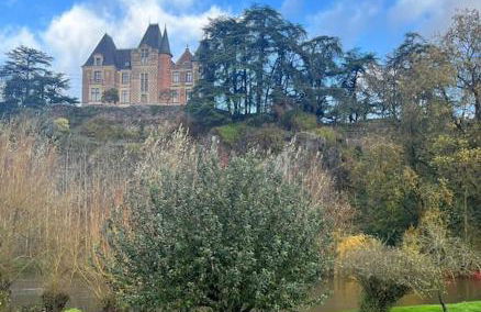 Gîte familial au bord de l'Orne, au pied du château de Mesnil-Glaise - Foto 11