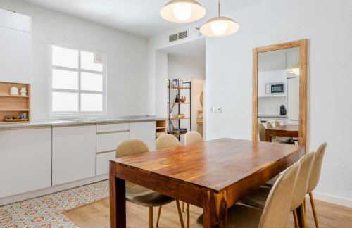 Arte Chic Apartamento de 3 Habitaciones en el Centro Historico - Photo 33
