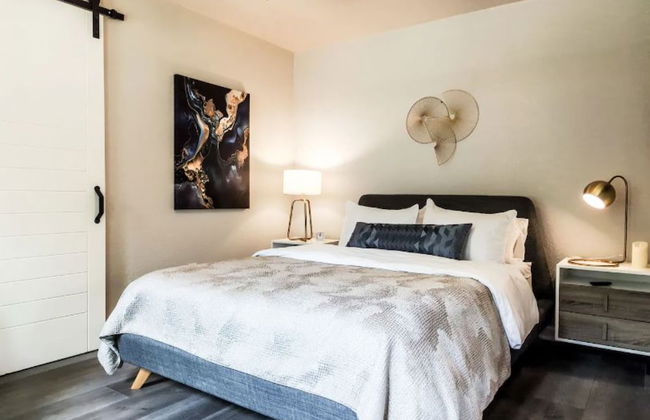 Charming Studio W/deck & Garden - Foto 1