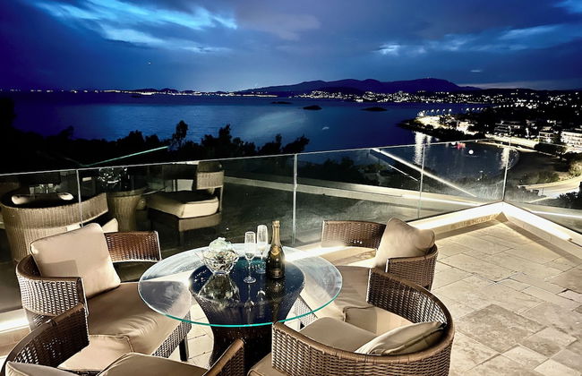 Luxurious 2-bed Seaside Apartment in Saronida - Foto 35