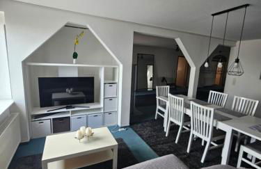 6 bedroom Private APARTMENT & Lounge - Foto 1