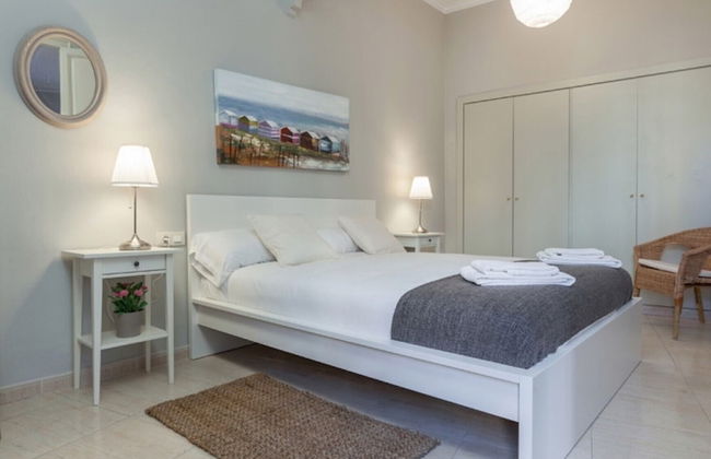 Sant Antoni Apartments - Photo 8