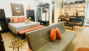 Ultimate Man Cave Garage studio minutes to Whatever YOU do - Foto 4