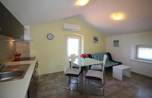 Authentisches Steinhaus mit Garten, Grill, Spielplatz, Trampolin - Foto 14