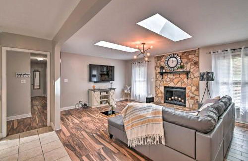 Fayetteville Vacation Rental with Sunroom and Yard! - Foto 4