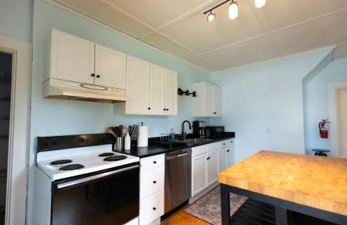 Charming & Newly Renovated 2BR in St Albans - Foto 13