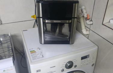 Casa com piscina e ar em todas as pecas - Foto 6