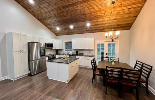 Adventure Cabin with Private Pond Near New River Gorge, Gauley & Summersville Lake - Foto 16